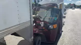 Al lugar llegó personal de la Dirección de Vialidad que tomó conocimiento de lo ocurrido