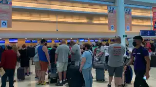 Algunas salidas internacionales desde el aeropuerto de Cancún se retrasaron hasta cuatro horas