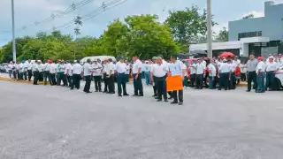 Piden la concesión para chofer con más de 30 años de trabajo