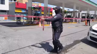 Al sitio llegaron las unidades de Protección Civil,  unidades de la policía Municipal y de la policía estatal