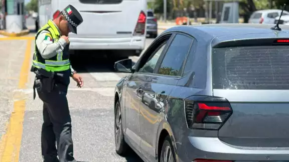 Inicia operativo de prevención y exhorto en carretera