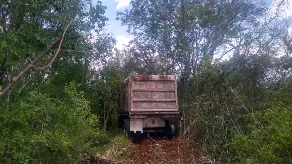 La Guardia Nacional y División de Caminos abanderaron el lugar para evitar mayores accidentes La Guardia Nacional y División de Caminos abanderaron el lugar para evitar mayores accidentes