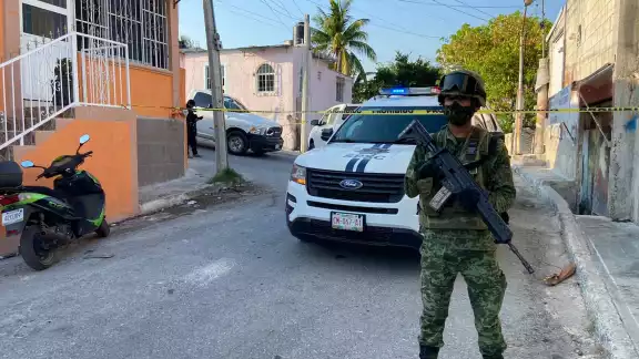 Militares acudieron para apoyar en Campeche Militares acudieron para apoyar en Campeche