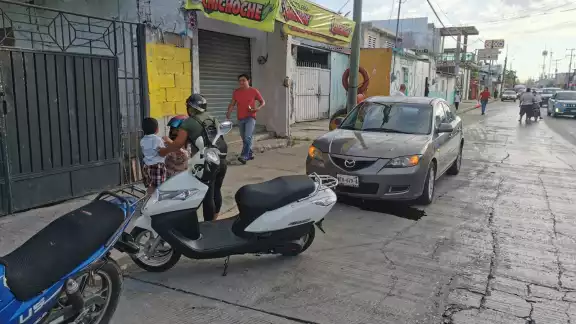Los motociclistas resultaron solamente con heridas leves Los motociclistas resultaron solamente con heridas leves