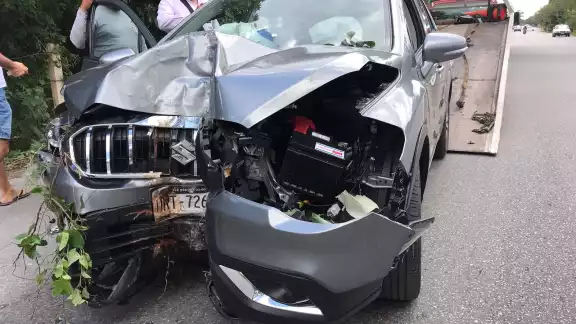 Al lugar llegaron los agentes de la Policía Quintana Roo y agentes de la Dirección de Vialidad