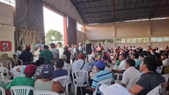José Moisés Euan Dzul gana la elección de comisario ejidal de Hecelchakán para el periodo 2025-2028 José Moisés Euan Dzul gana la elección de comisario ejidal de Hecelchakán para el periodo 2025-2028