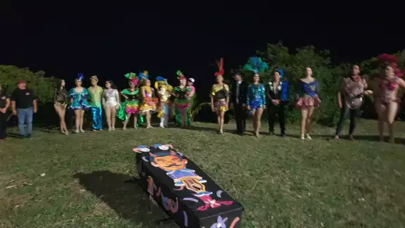 Con este acto se dio arranque a la fiesta ofrecida al Rey Momo en Champotón, Campeche Con este acto se dio arranque a la fiesta ofrecida al Rey Momo en Champotón, Campeche