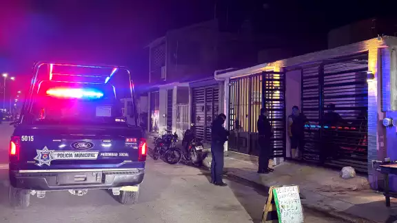 Autoridades hallaron el cuerpo sin vida de un hombre en un domicilio de Villas de Mar, presunto punto de venta de drogas. Autoridades hallaron el cuerpo sin vida de un hombre en un domicilio de Villas de Mar, presunto punto de venta de drogas.
