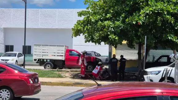 Golpeado y en estado de ebriedad: Hombre de 52 años es hallado sobre el pavimento en Champotón tras agresión