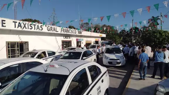 Fueron citados en frente de las instalaciones del Sindicato de Taxistas, General Francisco May Fueron citados en frente de las instalaciones del Sindicato de Taxistas, General Francisco May