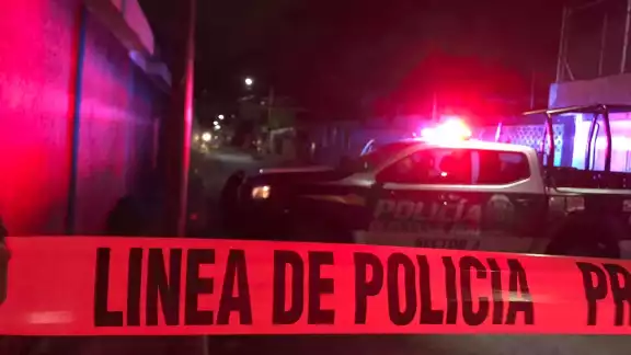 Lo asaltan y golpean hasta matarlo en Cancún Lo asaltan y golpean hasta matarlo en Cancún