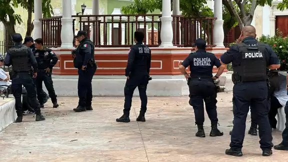Menores redetenidos por consumir marihuana en el parque de Guadalupe, en Campeche Menores redetenidos por consumir marihuana en el parque de Guadalupe, en Campeche