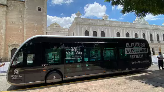 El IE-TRAM será exhibido durante 11 días en la Plaza Grande de Mérida El IE-TRAM será exhibido durante 11 días en la Plaza Grande de Mérida