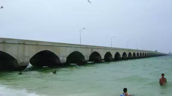 El nuevo viaducto pretende servir a un promedio diario de 20 mil vehículos El nuevo viaducto pretende servir a un promedio diario de 20 mil vehículos