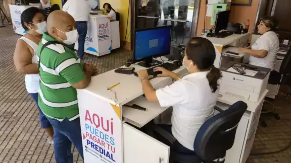 Caras largas se observan en cajas de Tesorería municipal Caras largas se observan en cajas de Tesorería municipal