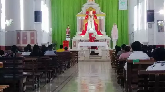 La misa que ofició anoche