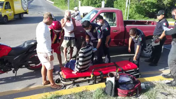 Al lugar llegaron elementos de la policía municipal para evitar otro percance Al lugar llegaron elementos de la policía municipal para evitar otro percance
