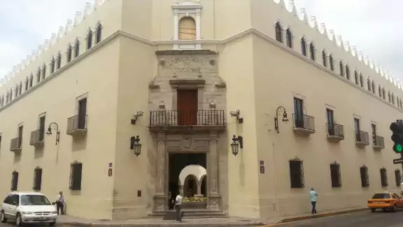 Más de 400 alumnos de la UADY regresarían a clases presenciales Más de 400 alumnos de la UADY regresarían a clases presenciales