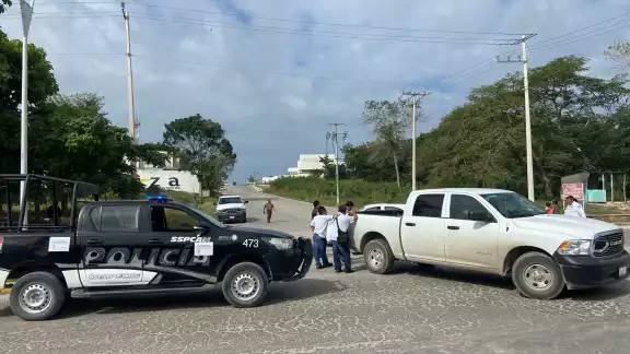 Afortunadamente no hubo personales lesionadas en el percance vial Afortunadamente no hubo personales lesionadas en el percance vial