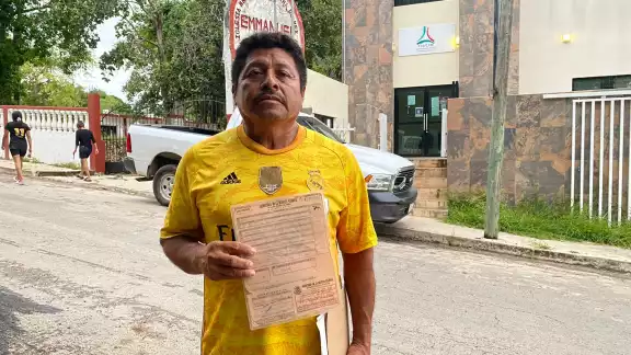 Carlos Matos Poot, poblador de San Francisco Suc Tuc, acusó a policías ministeriales de entrar a su casa sin orden judicial.