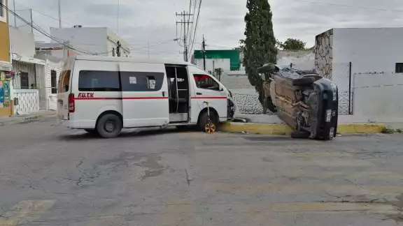 A pesar del impacto, ninguno de los tripulantes resultó herido A pesar del impacto, ninguno de los tripulantes resultó herido