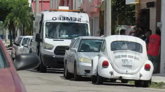 La pareja de Juan lo encontró suspendido con un cinturón que amarró de un hamaquero de la habitación en San Lorenzo La pareja de Juan lo encontró suspendido con un cinturón que amarró de un hamaquero de la habitación en San Lorenzo