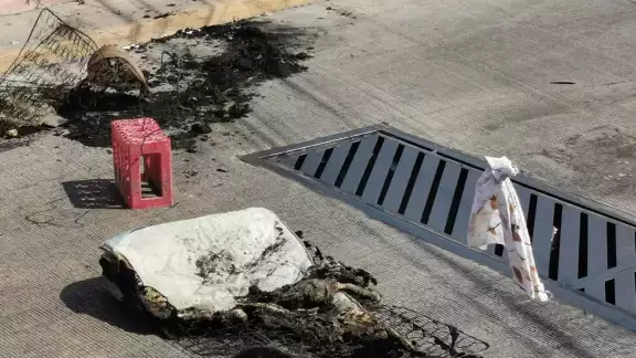 Vecinos bloquean calles en Benito Juárez por apagón de 24 horas