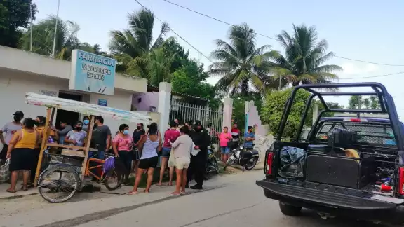 Elementos de la SSP acudieron al lugar para conocer lo que pasaba. Foto: Oscar Chan
