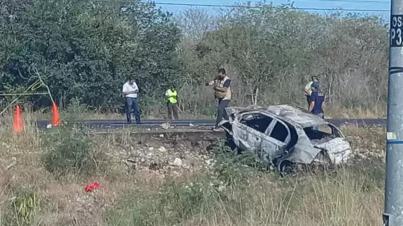El resto de los pasajeros del auto fueron llevados a hospitales de Mérida El resto de los pasajeros del auto fueron llevados a hospitales de Mérida