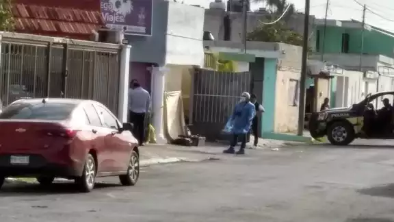 El hombre se quitó la vida en la terraza de su casa ubicada en el fraccionamiento Pedregal El hombre se quitó la vida en la terraza de su casa ubicada en el fraccionamiento Pedregal