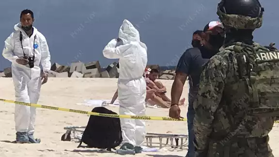 En el lugar se encuentran elementos de la FGE de Quintana Roo y la Marina En el lugar se encuentran elementos de la FGE de Quintana Roo y la Marina