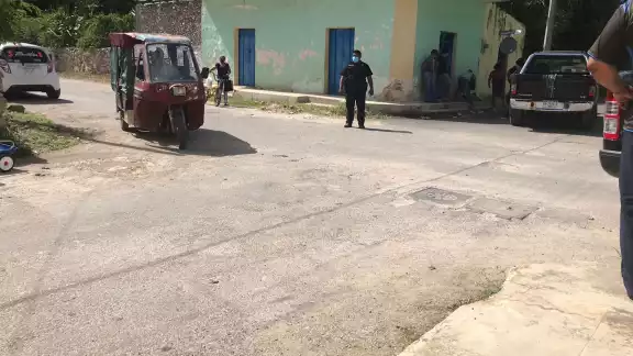 El infante que es hijo de un Policía Municipal, fue trasladado de emergencia a la comisaría de Tibolom con un médico particular