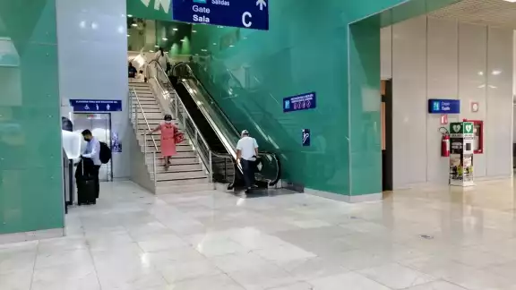 En cuanto a llegadas, el primero fue el 4572 de Volaris de CDMX, el vuelo de Monterrey 4280 de Volaris adelantado En cuanto a llegadas, el primero fue el 4572 de Volaris de CDMX, el vuelo de Monterrey 4280 de Volaris adelantado