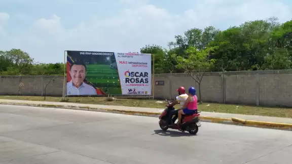 Ningún candidato debería utilizar espacios de uso común para colocar su propaganda Ningún candidato debería utilizar espacios de uso común para colocar su propaganda