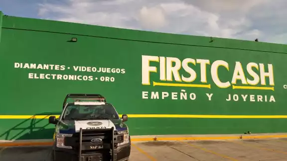 La conductora del mototaxi fue detenida por elementos de la policía Quintana Roo La conductora del mototaxi fue detenida por elementos de la policía Quintana Roo