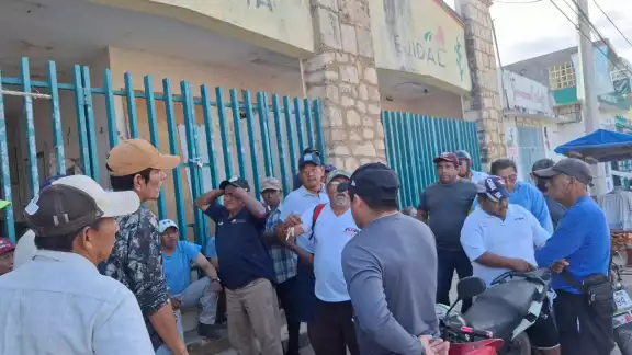 Los manifestantes exigieron la designación de un nuevo comisario ejidal Los manifestantes exigieron la designación de un nuevo comisario ejidal