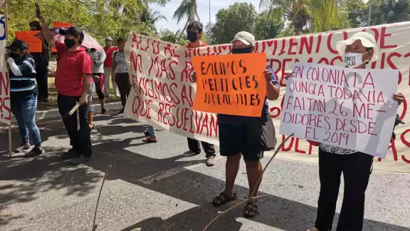 Protestan contra CFE Protestan contra CFE
