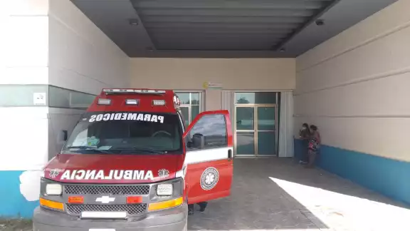 Personal del nosocomio confirmó que la víctima presentaba varias heridas por proyectil de arma de fuego
