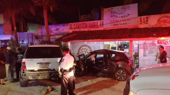 Los hechos ocurrieron esta noche sobre el boulevard Luis Donaldo Colosio, a la altura de la de la delegación Alfredo V. Bonfil Los hechos ocurrieron esta noche sobre el boulevard Luis Donaldo Colosio, a la altura de la de la delegación Alfredo V. Bonfil