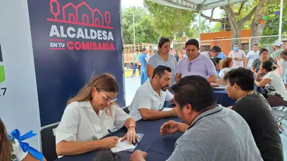 Cecilia Patrón Laviada presentó la Rodada de las Ánimas en Opichén junto con la agrupación Ciclo Turixes
