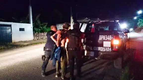 El hombre intentó esconderse, pero fue detenido por la SSP Yucatán