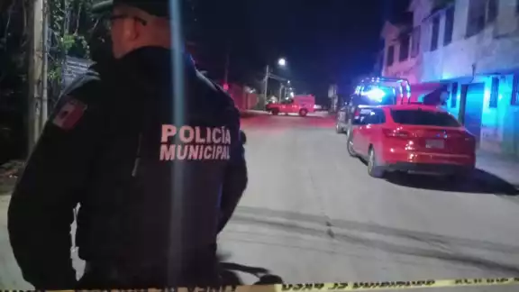 La versión preliminar señala que en el homicidio participó un taxi local y motociclistas La versión preliminar señala que en el homicidio participó un taxi local y motociclistas