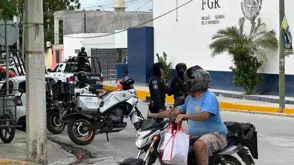 Los detenidos fueron puestos a disposición de la FGR, mientras los menores quedaron bajo resguardo.