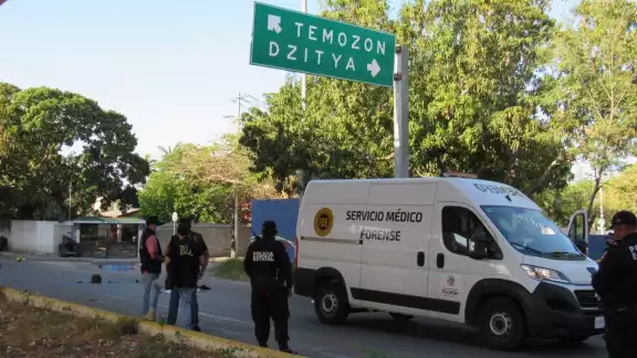 Al lugar llegaron elementos de la Semefo para recoger el cuerpo Al lugar llegaron elementos de la Semefo para recoger el cuerpo