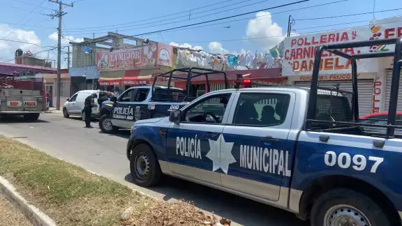 Los dos hombres quedaron a disposición de la FGE Quintana Roo Los dos hombres quedaron a disposición de la FGE Quintana Roo