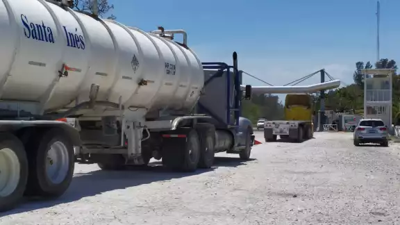La contracción petrolera es la que mayor impacta a la entidad al representar el 98 % de su intercambio comercial La contracción petrolera es la que mayor impacta a la entidad al representar el 98 % de su intercambio comercial