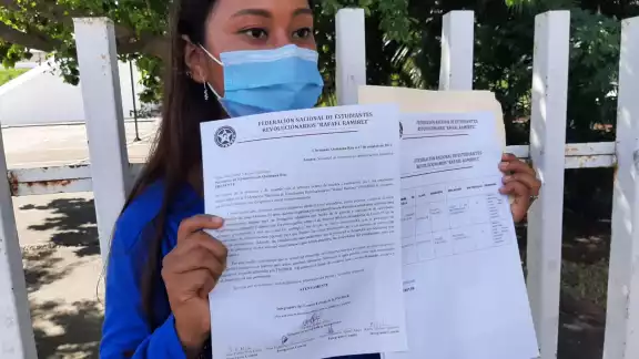 Yajaira Ajanel Alejo, representante de la Fener, afirmo que las escuelas de los grupos antorchistas están en malas condiciones