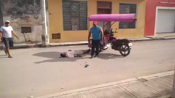 Un sujeto fue atropellado en Chocholá por un mototaxi Un sujeto fue atropellado en Chocholá por un mototaxi