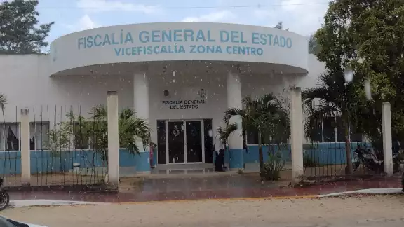 El pasado domingo por la tarde, fue abandonada en una clínica una mujer con múltiples golpes El pasado domingo por la tarde, fue abandonada en una clínica una mujer con múltiples golpes
