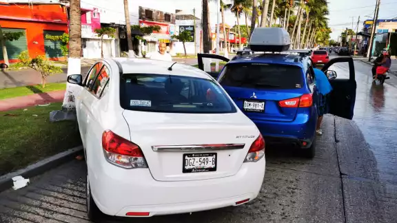 Fuerte accidente en avenida Periférica deja daños pero sin heridos